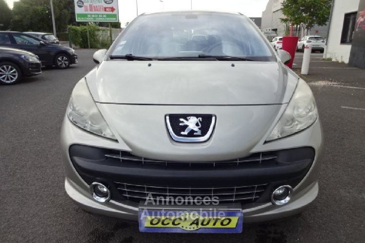 Peugeot 207 1.6e 16v 120ch Griffe - <small></small> 4.990 € <small>TTC</small> - #2