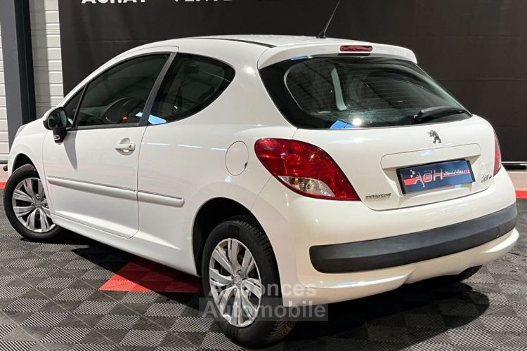 Peugeot 207 207+ 1.4 i 75 cv Confort - <small></small> 3.990 € <small>TTC</small> - #6