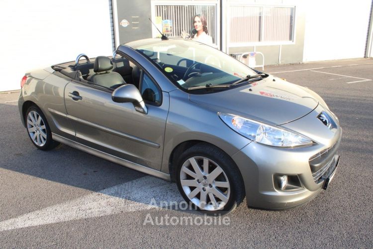 Peugeot 207 CC 1.6 hdi 112cv feline - garantie 12 mois - <small></small> 7.990 € <small>TTC</small> - #12