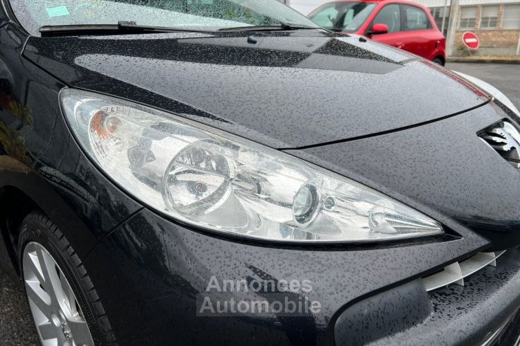 Peugeot 207 CC 1.6 VTi 16V 120ch Sport - <small></small> 8.990 € <small>TTC</small> - #5