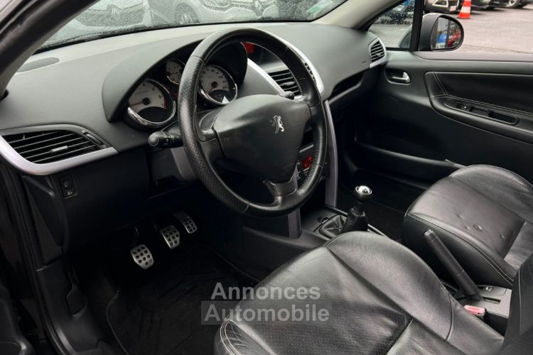 Peugeot 207 CC 1.6 VTi 16V 120ch Sport - <small></small> 8.990 € <small>TTC</small> - #19