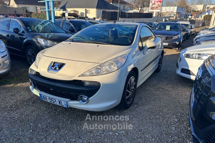 Peugeot 207 CC 1.6i 16V Griffe A - <small></small> 3.990 € <small>TTC</small> - #1