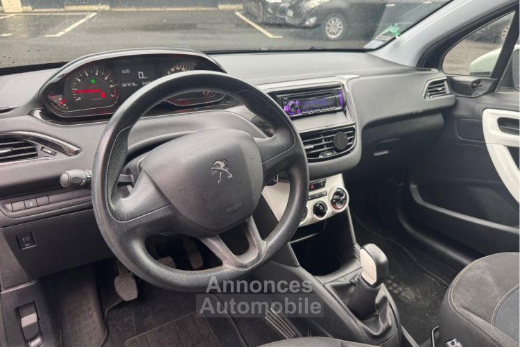 Peugeot 208  1.0 VTi Like 3p - <small></small> 6.490 € <small>TTC</small> - #10