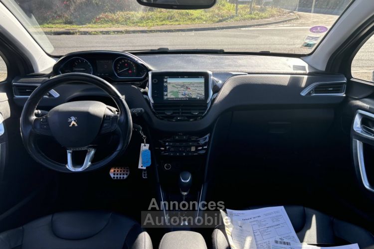 Peugeot 208  1.2 PureTech 110ch Féline S&S EAT6 5p - <small></small> 9.990 € <small>TTC</small> - #9