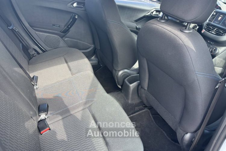 Peugeot 208  1.2 PureTech 82ch Style 5p - <small></small> 7.990 € <small>TTC</small> - #8