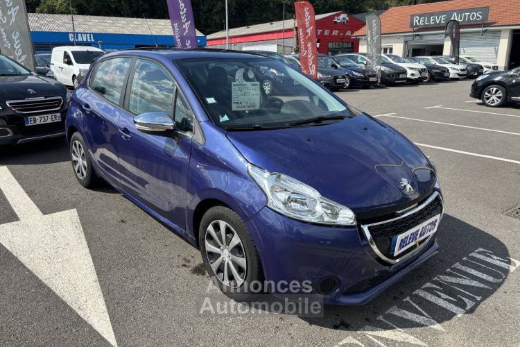 Peugeot 208  1.4 e-HDi FAP Business BMP5 5p - <small></small> 7.990 € <small>TTC</small> - #3