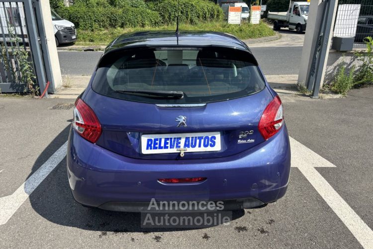 Peugeot 208  1.4 e-HDi FAP Business BMP5 5p - <small></small> 7.990 € <small>TTC</small> - #6