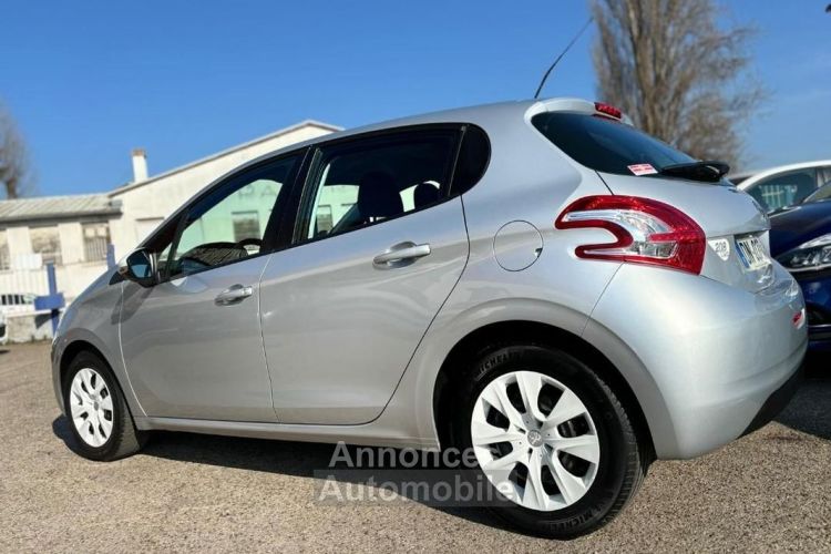 Peugeot 208 1.0 PURETECH LIKE 5P - <small></small> 5.990 € <small>TTC</small> - #9