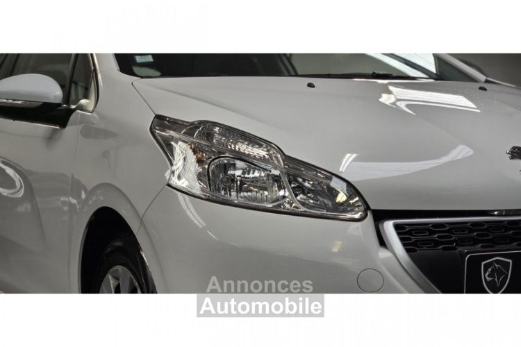 Peugeot 208 1.0 VTi 68 / 5 PLACES / REGULATEUR / IDEAL JEUNE CONDUCTEUR - <small></small> 7.290 € <small>TTC</small> - #5