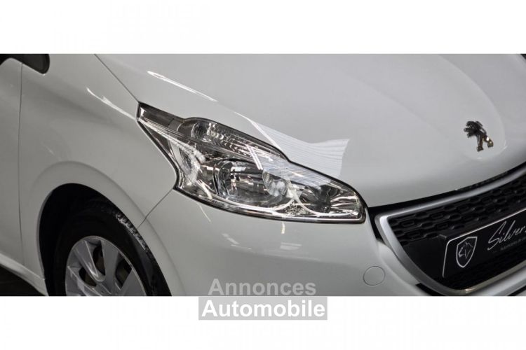 Peugeot 208 1.0 VTi 68 / 5 PLACES / REGULATEUR / IDEAL JEUNE CONDUCTEUR - <small></small> 7.290 € <small>TTC</small> - #15