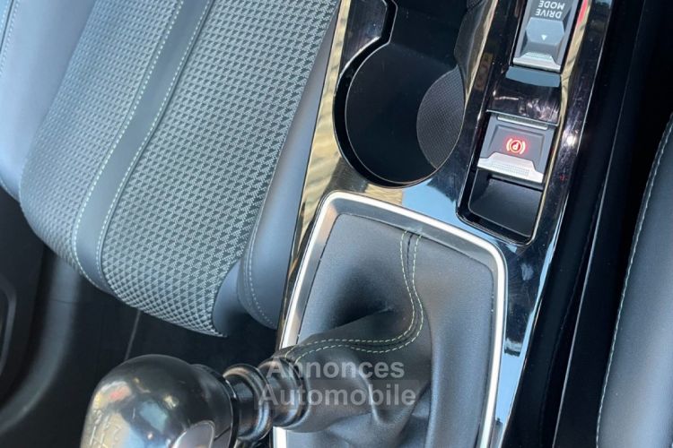 Peugeot 208 100 ch gt line avec covering unique bleu distribution et ct a jour virtual cockpit 3d toit panoramique - <small></small> 15.990 € <small>TTC</small> - #11