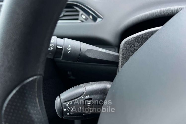 Peugeot 208 1.0i Access - <small></small> 6.750 € <small>TTC</small> - #9