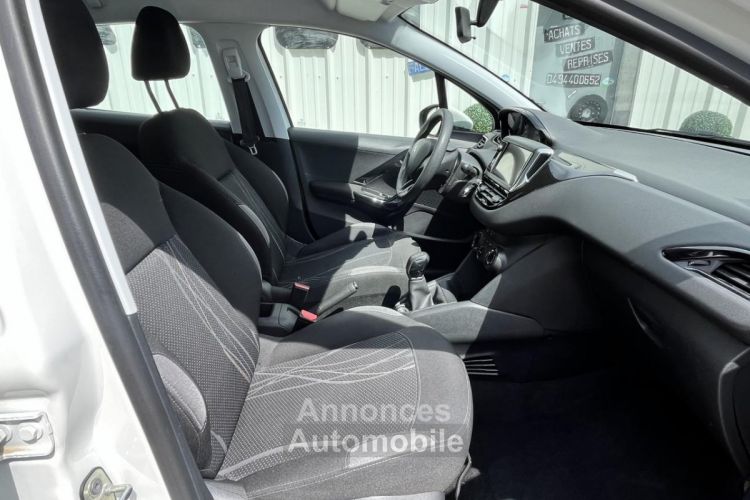 Peugeot 208 1.0i PureTech 12V - 68 BERLINE Active PHASE 1 - <small></small> 7.410 € <small>TTC</small> - #10