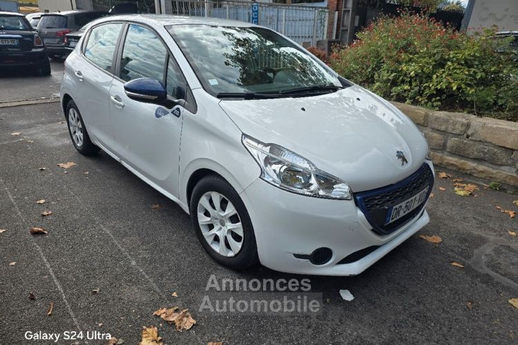 Peugeot 208 1.0l ess 68ch Like 83 000km GARANTIE - <small></small> 4.990 € <small>TTC</small> - #2