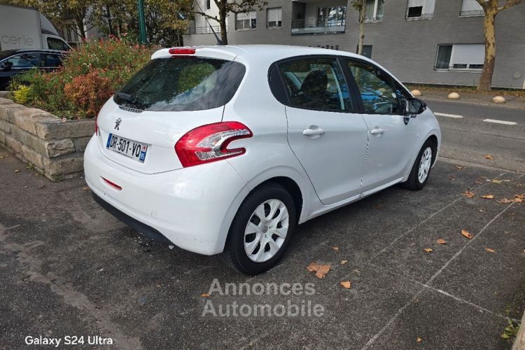 Peugeot 208 1.0l ess 68ch Like 83 000km GARANTIE - <small></small> 4.990 € <small>TTC</small> - #4