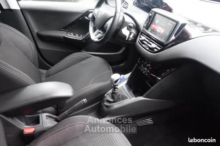 Peugeot 208 110ch S&S BVM6 Allure 5P - <small></small> 6.990 € <small>TTC</small> - #13