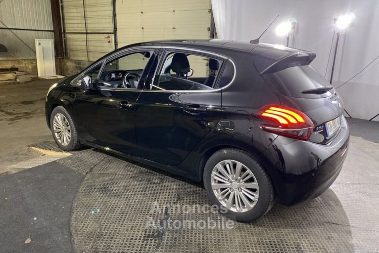 Peugeot 208 1.2  82CH E6.2 EVAP ALLURE 5P - <small></small> 8.990 € <small>TTC</small> - #9