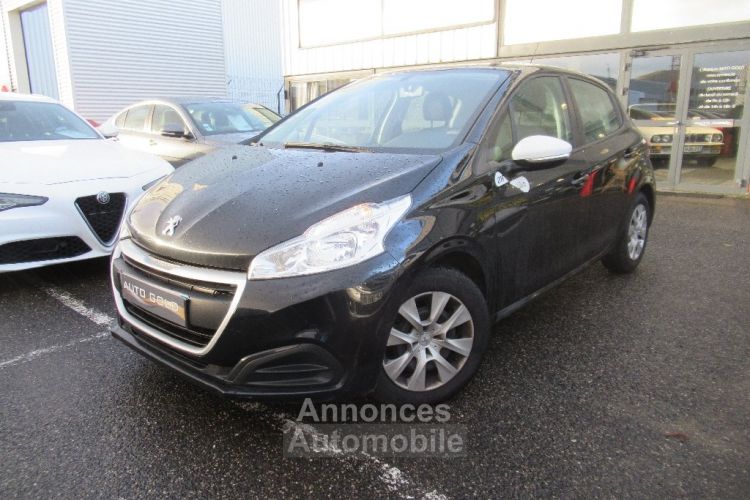 Peugeot 208 1.2  82ch SetS BVM5 LIKE - <small></small> 8.490 € <small>TTC</small> - #1