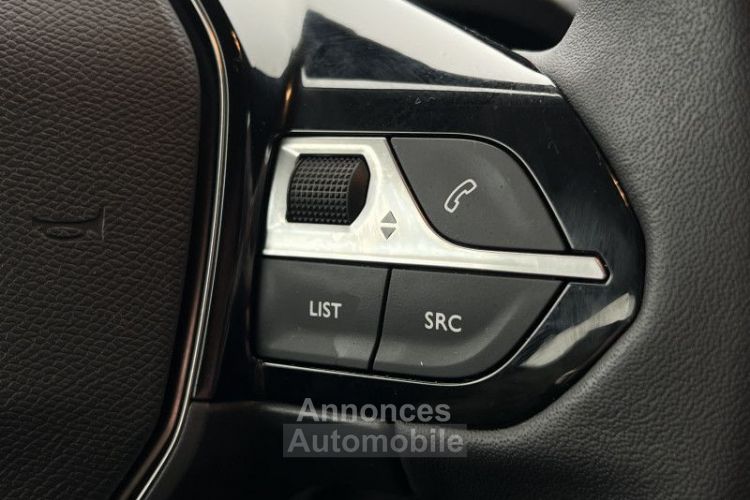 Peugeot 208 1.2 100 CH 1ERE MAIN FRANCAISE CARPLAY - <small></small> 12.990 € <small></small> - #12