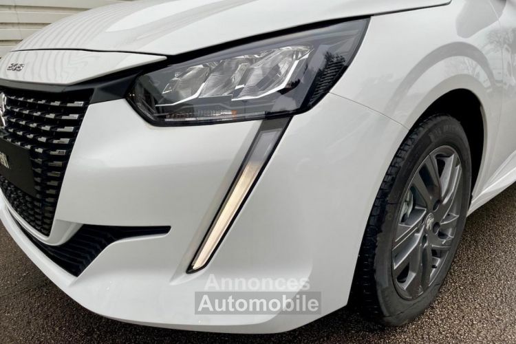 Peugeot 208 1.2 100CH ACTIVE PACK EAT8 BLANC BANQUISE - <small></small> 19.840 € <small></small> - #8