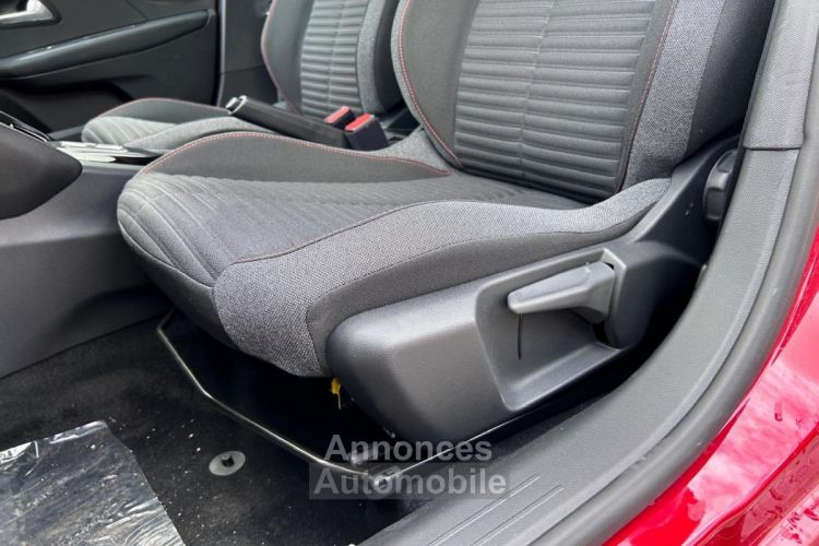 Peugeot 208 1.2 100CH ACTIVE PACK EAT8 ROUGE ELIXIR - <small></small> 20.390 € <small></small> - #31