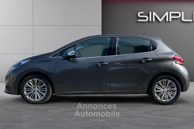 Peugeot 208 1.2 110ch EAT6 Allure CARPLAY/RADAR/DISTRI NEUVE - GARANTIE 12 MOIS - - <small></small> 11.490 € <small>TTC</small> - #5