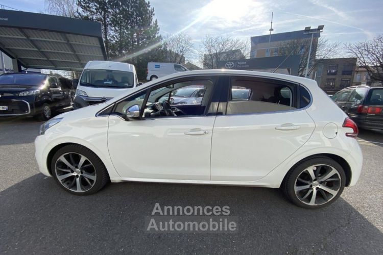 Peugeot 208 1.2 110CH FELINE S&S EAT6 5CV 5P - <small></small> 9.990 € <small>TTC</small> - #2