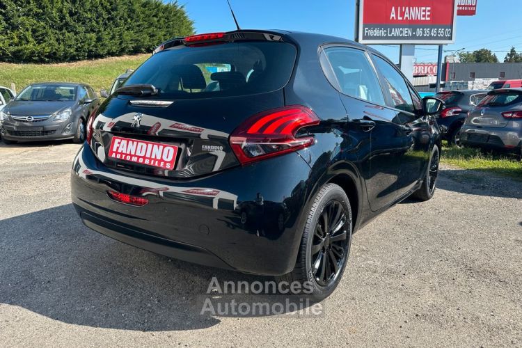 Peugeot 208 1.2 110Ch Tech Edition 5P - <small></small> 10.990 € <small>TTC</small> - #3