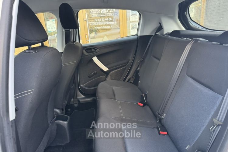 Peugeot 208 1.2 68ch BVM5 Like Distribution neuve - <small></small> 6.990 € <small>TTC</small> - #17