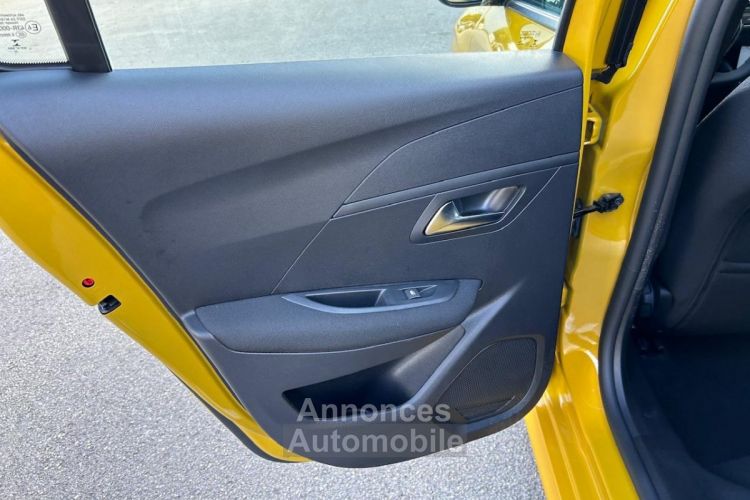 Peugeot 208 1.2 75CH ACTIVE PACK JAUNE FARO - <small></small> 16.540 € <small>TTC</small> - #27