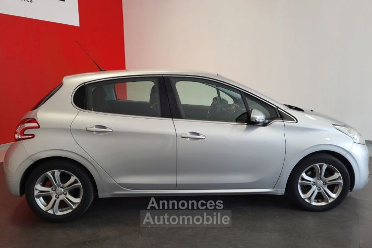 Peugeot 208 1.2 82 ALLURE + DISTRIBUTION OK - <small></small> 8.990 € <small>TTC</small> - #8