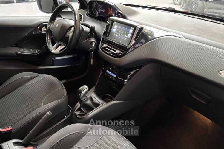 Peugeot 208 1.2 82 Allure - <small></small> 8.490 € <small>TTC</small> - #11