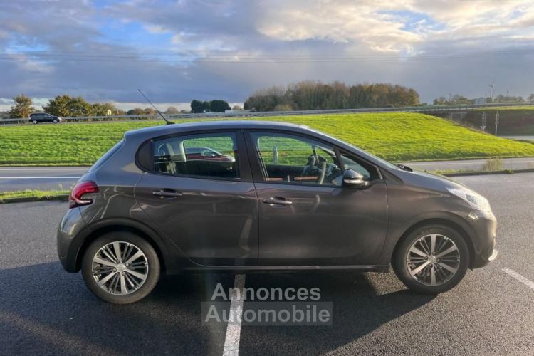 Peugeot 208 1.2 82 CH ACTIVE + TOIT PANORAMIQUE CAMERA DE RECUL - <small></small> 6.990 € <small>TTC</small> - #7