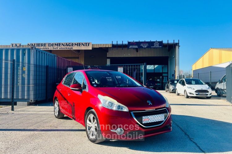 Peugeot 208 1.2 82ch ALLURE - <small></small> 7.490 € <small>TTC</small> - #1