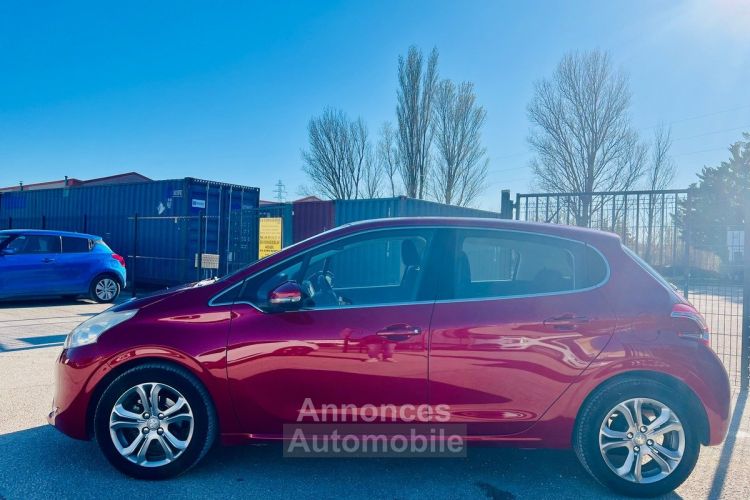 Peugeot 208 1.2 82ch ALLURE - <small></small> 7.490 € <small>TTC</small> - #4