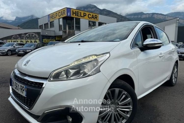 Peugeot 208 1.2 82CH ALLURE 5P - <small></small> 7.490 € <small>TTC</small> - #1