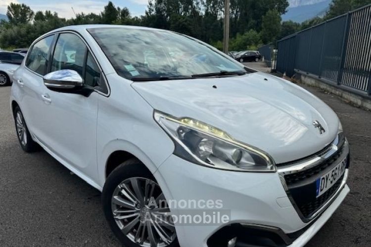 Peugeot 208 1.2 82CH ALLURE 5P - <small></small> 7.490 € <small>TTC</small> - #3