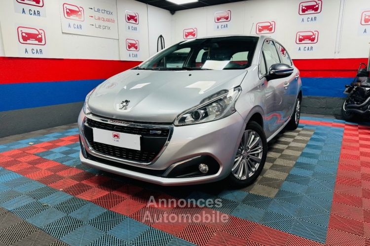 Peugeot 208 1.2 82ch BVM5 Allure 88.000 km - <small></small> 6.490 € <small>TTC</small> - #1