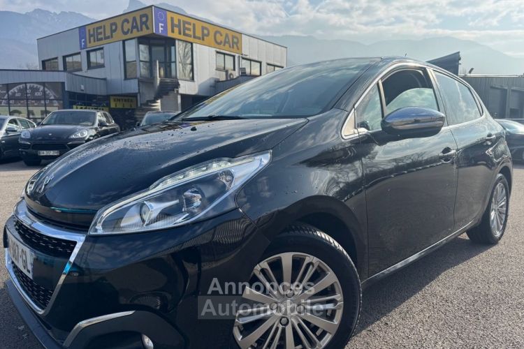 Peugeot 208 1.2 82CH E6.2 EVAP ALLURE 5P - <small></small> 8.990 € <small>TTC</small> - #1