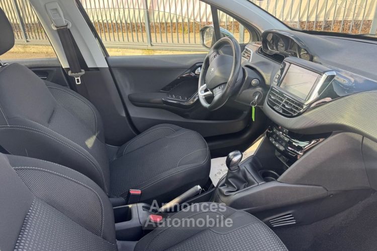 Peugeot 208 1.2 82CH E6.2 EVAP ALLURE 5P - <small></small> 8.990 € <small>TTC</small> - #3