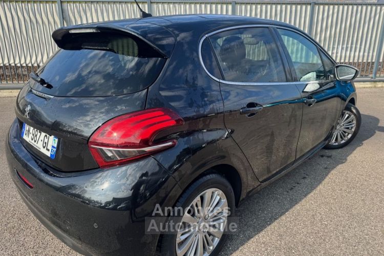 Peugeot 208 1.2 82CH E6.2 EVAP ALLURE 5P - <small></small> 8.990 € <small>TTC</small> - #5