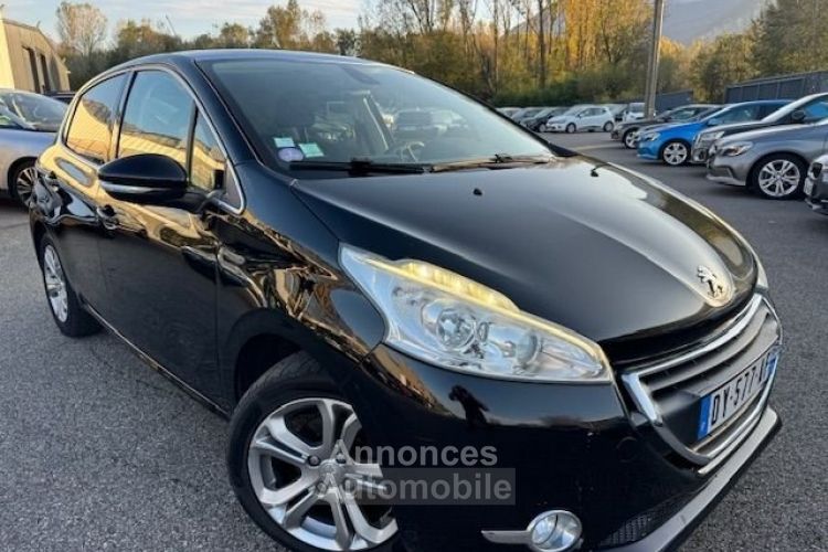 Peugeot 208 1.2 82CH S&S 5P - <small></small> 5.990 € <small>TTC</small> - #1