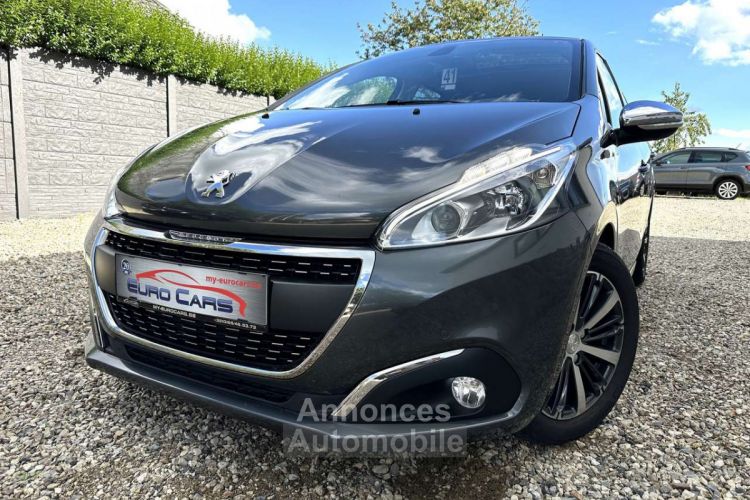 Peugeot 208 1.2 Allure BTE AUTO-NAVI-CAMERA-OPEN DAK-CARPLAY - <small></small> 10.490 € <small>TTC</small> - #1