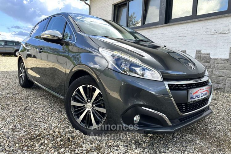 Peugeot 208 1.2 Allure BTE AUTO-NAVI-CAMERA-OPEN DAK-CARPLAY - <small></small> 10.490 € <small>TTC</small> - #4