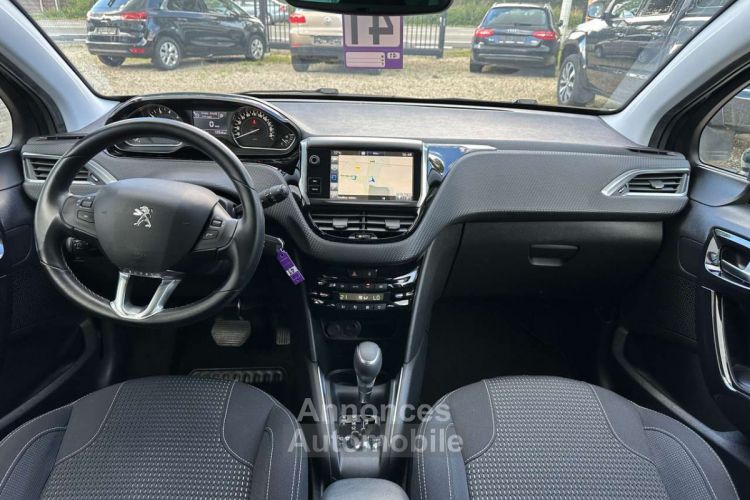 Peugeot 208 1.2 Allure BTE AUTO-NAVI-CAMERA-OPEN DAK-CARPLAY - <small></small> 10.490 € <small>TTC</small> - #12