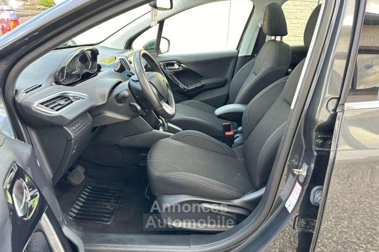 Peugeot 208 1.2 Allure BTE AUTO-NAVI-CAMERA-OPEN DAK-CARPLAY - <small></small> 10.490 € <small>TTC</small> - #14