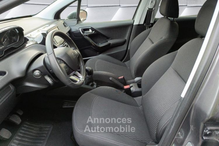 Peugeot 208 1.2 ess - 82ch Finition Business confort pack garantie 12 mois - <small></small> 8.250 € <small>TTC</small> - #9