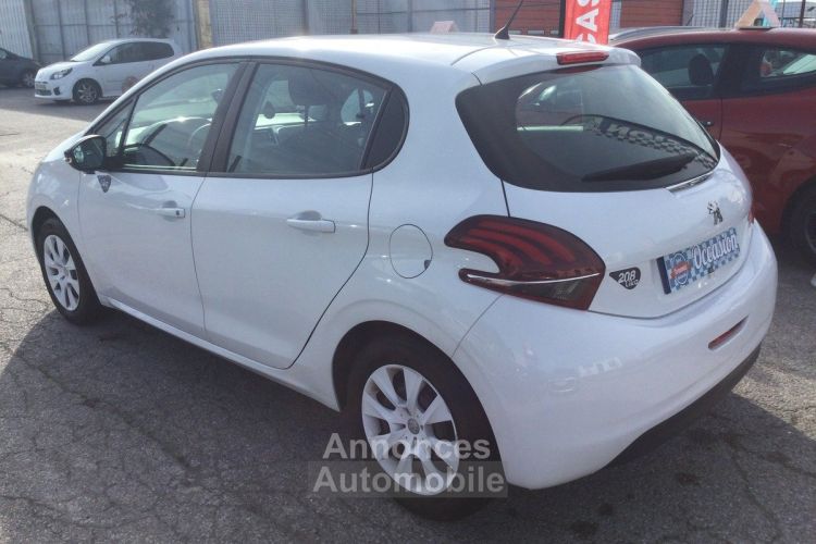 Peugeot 208 1.2 LIKE - <small></small> 8.990 € <small>TTC</small> - #11