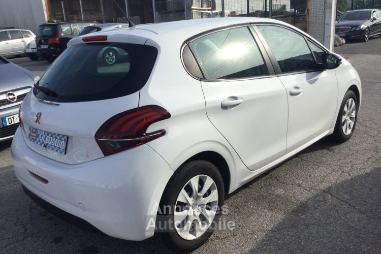 Peugeot 208 1.2 LIKE - <small></small> 8.990 € <small>TTC</small> - #14