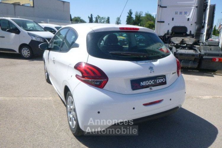 Peugeot 208 1.2 PTEC Like - <small></small> 8.990 € <small>TTC</small> - #3